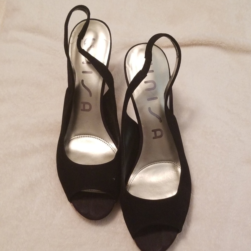 Unisa sling back heels